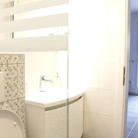 Apartment 2 Bedrooms With Sea View Terrace And Wifi At 1 Km Away From The