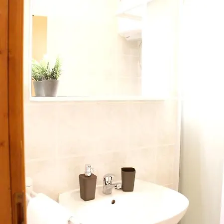 Apartment 2 Bedrooms With Sea View Terrace And Wifi At 1 Km Away From The *